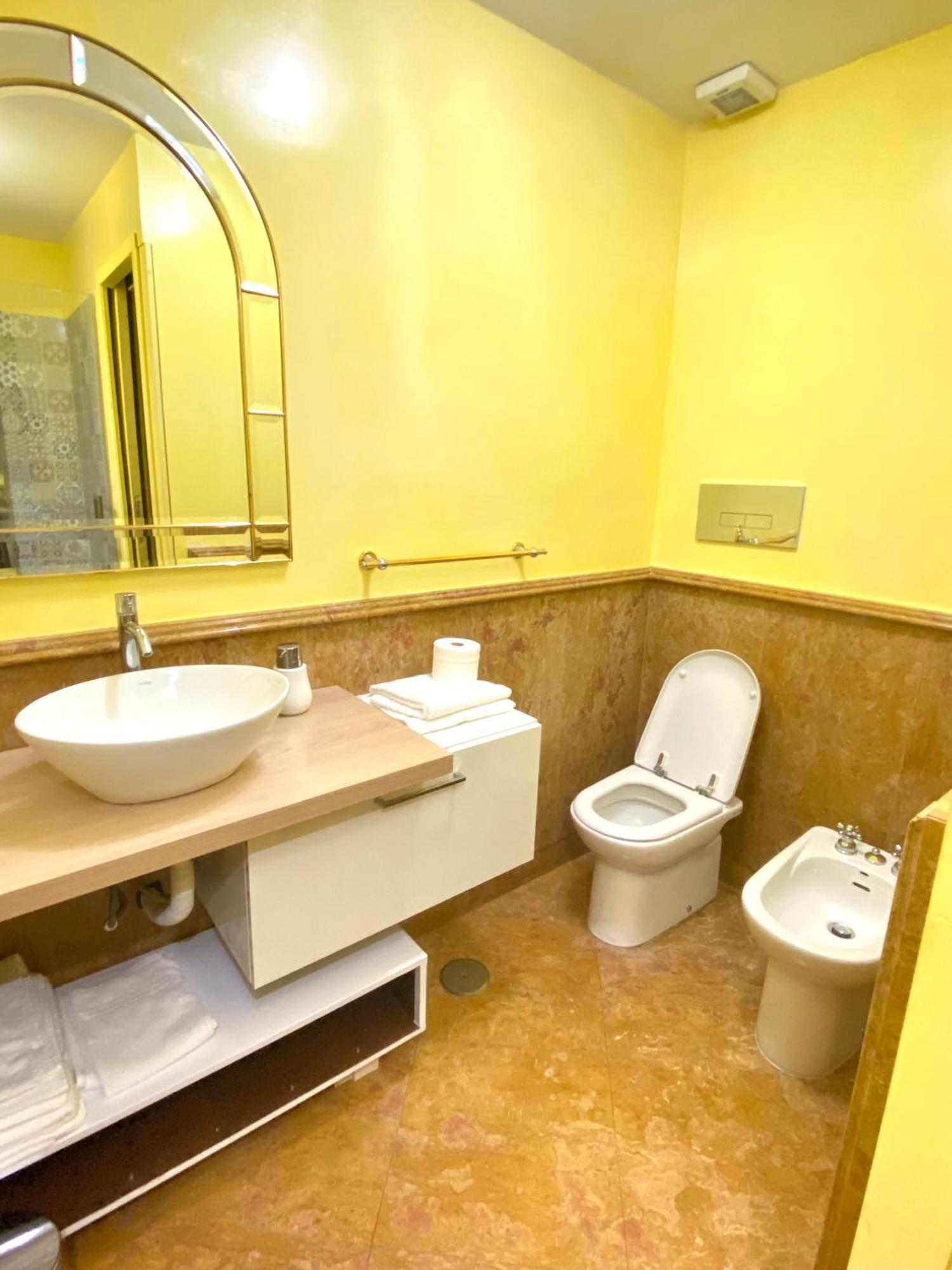 Il Salotto B&B Neapel Exteriör bild
